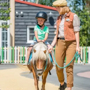 Oproeper%202-a5fef167 Vakantiewerk Resort Molenwaard | Werken bij Van Hoorne